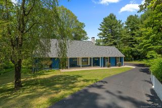 16 Jericho Drive, Old Lyme, CT 06371
