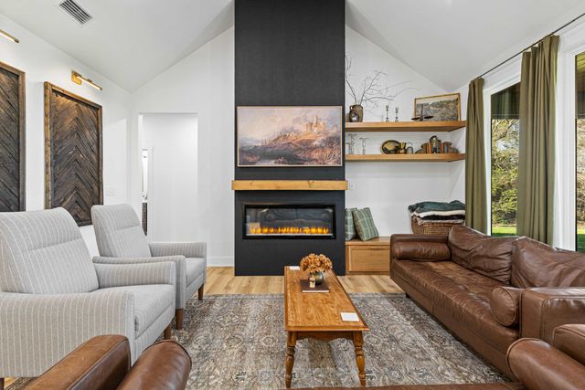 219 Belgian, Gilmer, TX 75645