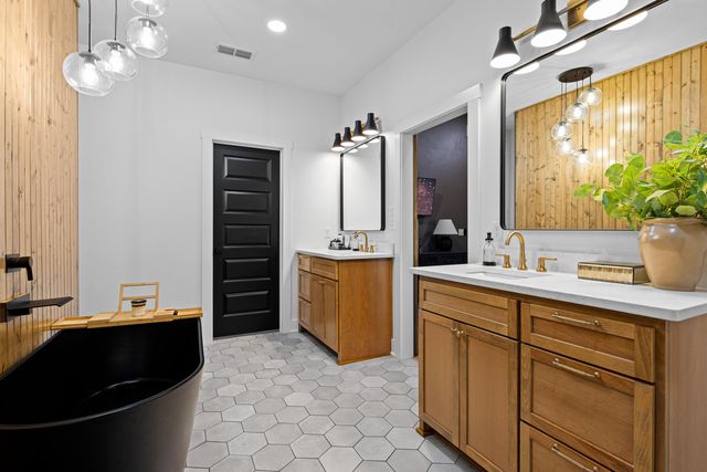 219 Belgian, Gilmer, TX 75645