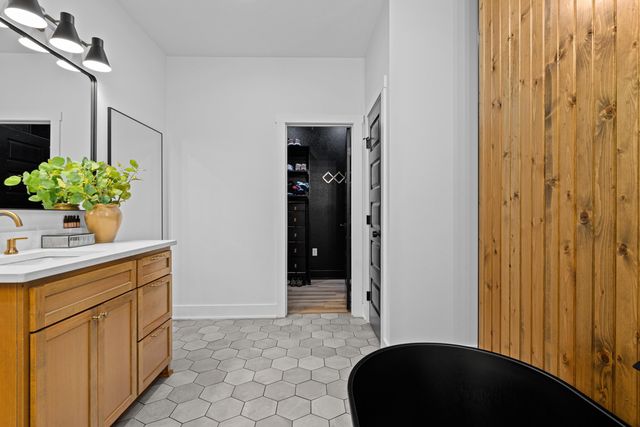 219 Belgian, Gilmer, TX 75645