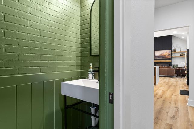 219 Belgian, Gilmer, TX 75645