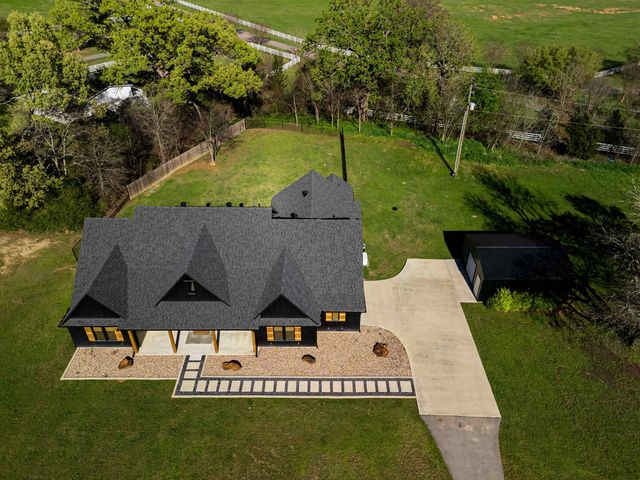 219 Belgian, Gilmer, TX 75645