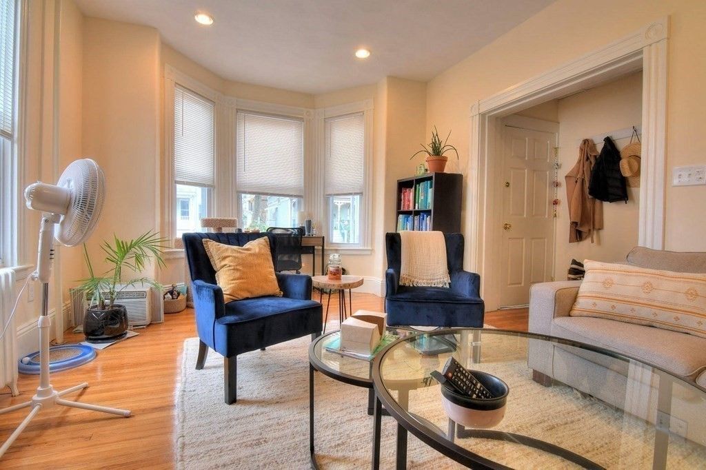 12 Beltran 1, Malden, MA 02148