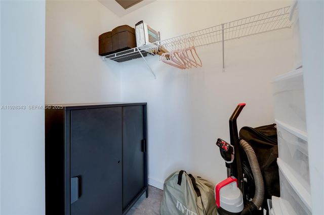 151 SE 1st St 3008, Miami, FL 33131