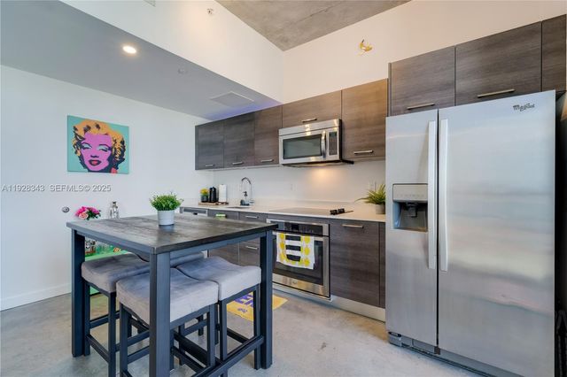 151 SE 1st St 3008, Miami, FL 33131