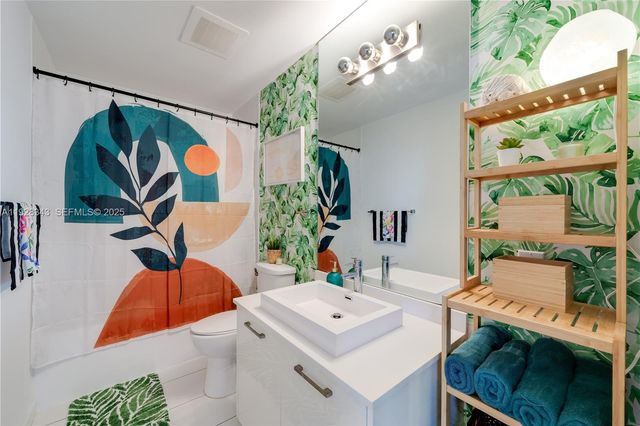 151 SE 1st St 3008, Miami, FL 33131