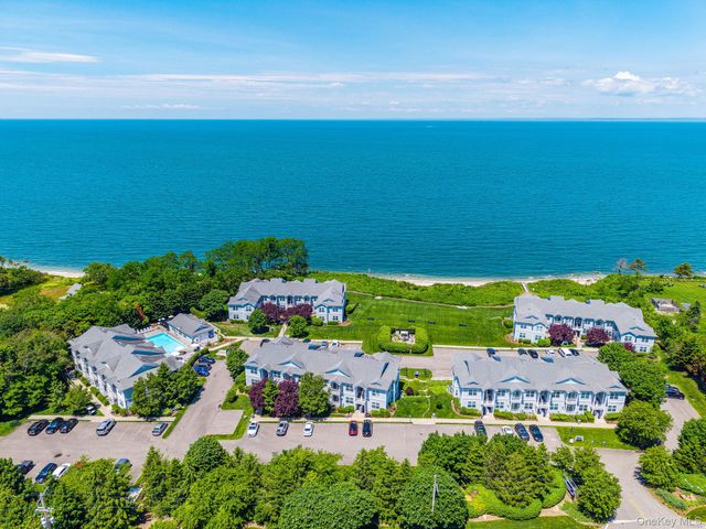 61475 Route 48 A105, Greenport, NY 11944