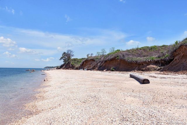 61475 Route 48 A105, Greenport, NY 11944