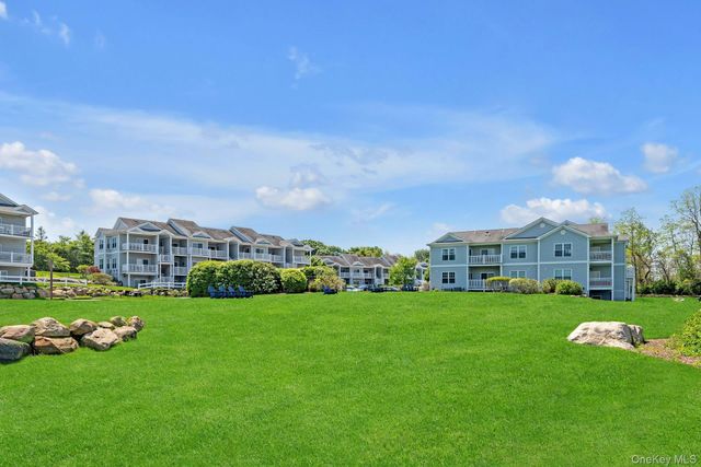 61475 Route 48 A105, Greenport, NY 11944