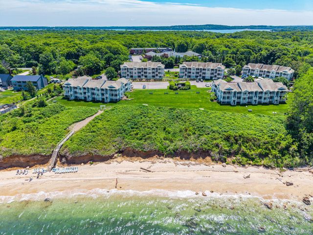 61475 Route 48 A105, Greenport, NY 11944