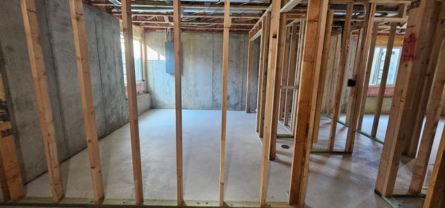 11811 E Mount Vernon Rd, Wichita, KS 67207