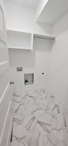 11811 E Mount Vernon Rd, Wichita, KS 67207