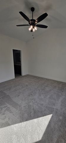 11811 E Mount Vernon Rd, Wichita, KS 67207