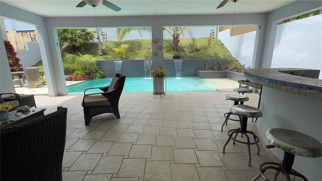 GUAYACAN URB. VISTAS DE RIO GRANDE 2 464, Rio Grande, PR 00745