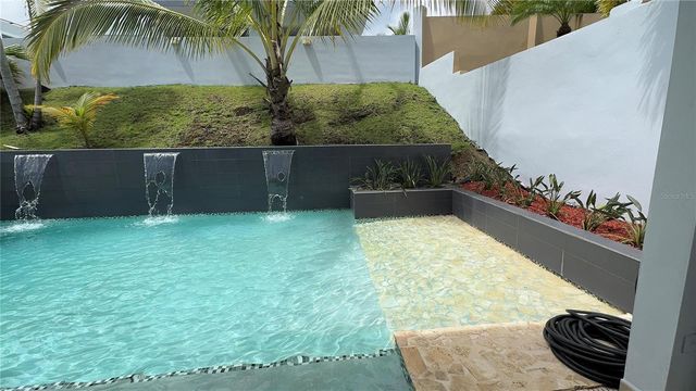 GUAYACAN URB. VISTAS DE RIO GRANDE 2 464, Rio Grande, PR 00745