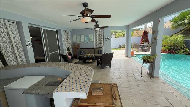 GUAYACAN URB. VISTAS DE RIO GRANDE 2 464, Rio Grande, PR 00745