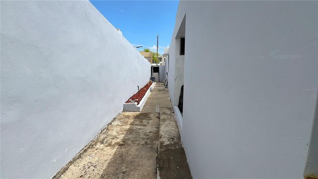 GUAYACAN URB. VISTAS DE RIO GRANDE 2 464, Rio Grande, PR 00745