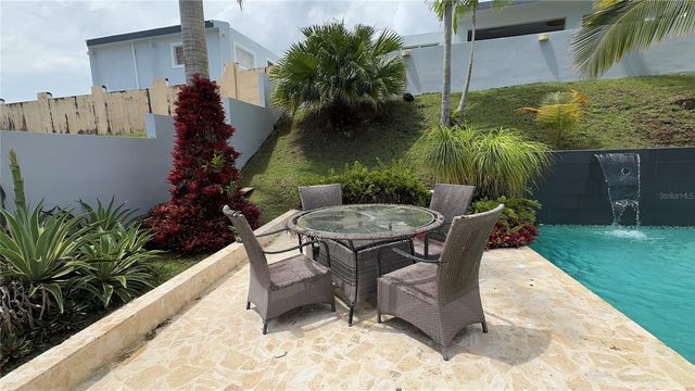 GUAYACAN URB. VISTAS DE RIO GRANDE 2 464, Rio Grande, PR 00745