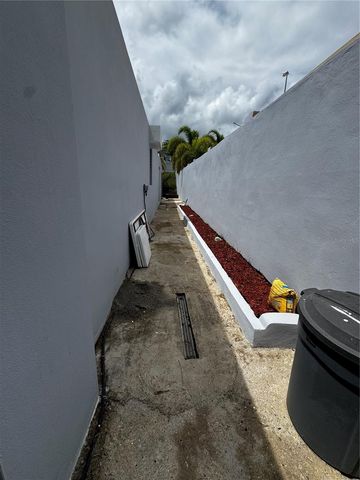 GUAYACAN URB. VISTAS DE RIO GRANDE 2 464, Rio Grande, PR 00745