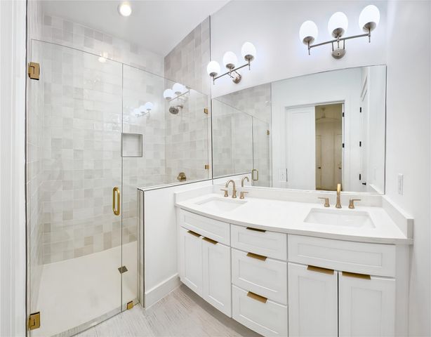 3614 Abbate CIR A, Austin, TX 78721