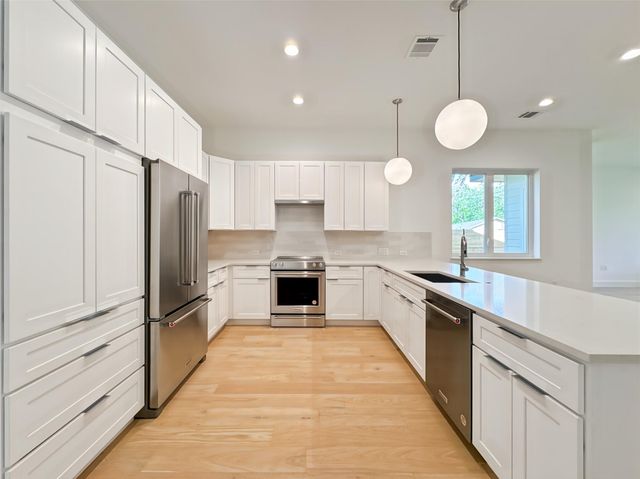 3614 Abbate CIR A, Austin, TX 78721