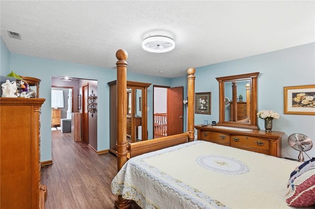 214 Old Carriage Drive, Englewood, OH 45322