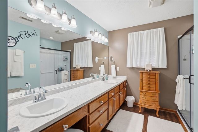 214 Old Carriage Drive, Englewood, OH 45322