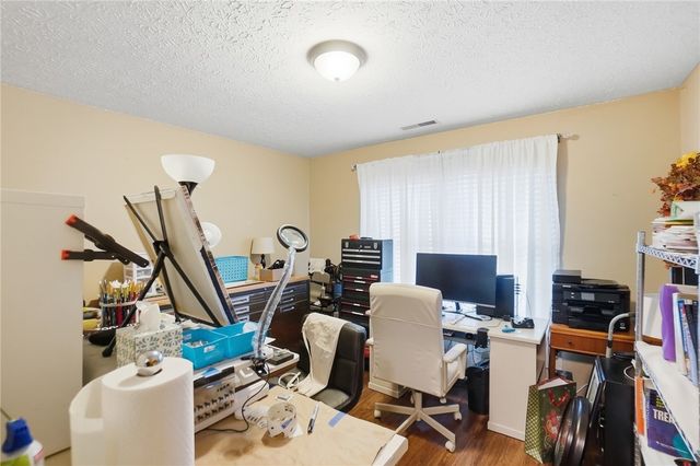 214 Old Carriage Drive, Englewood, OH 45322