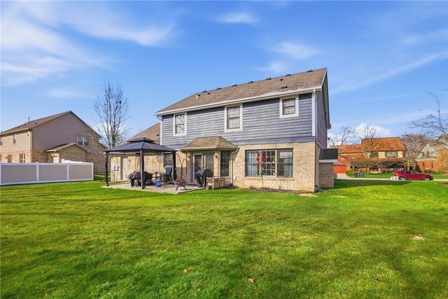 214 Old Carriage Drive, Englewood, OH 45322