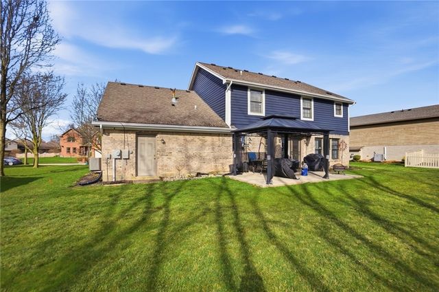 214 Old Carriage Drive, Englewood, OH 45322