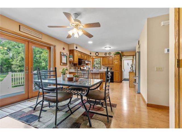 922 Ridge Pass, Hudson, WI 54016