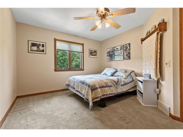 922 Ridge Pass, Hudson, WI 54016