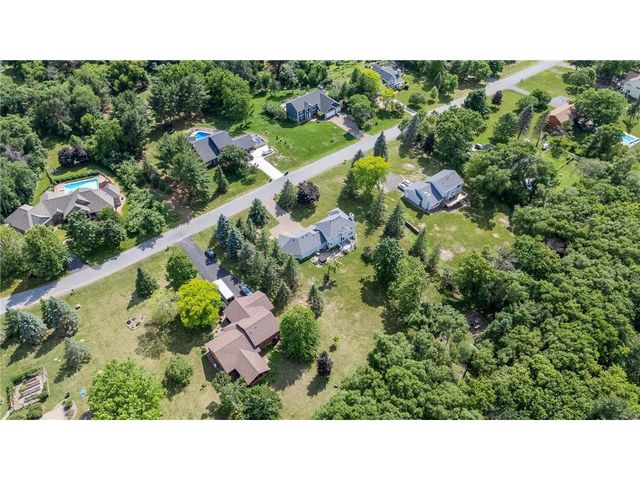 922 Ridge Pass, Hudson, WI 54016