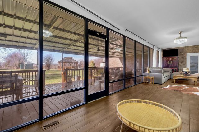 1191 Knights Church Rd, Decherd, TN 37324