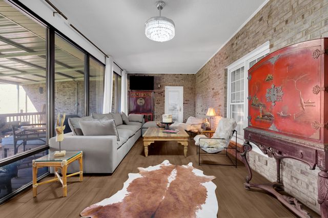 1191 Knights Church Rd, Decherd, TN 37324