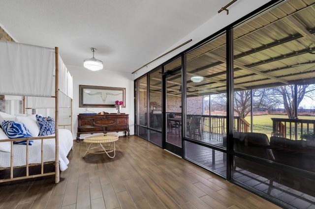 1191 Knights Church Rd, Decherd, TN 37324