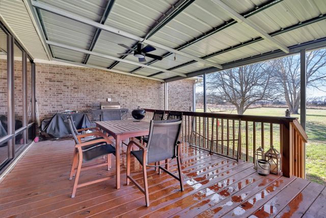 1191 Knights Church Rd, Decherd, TN 37324