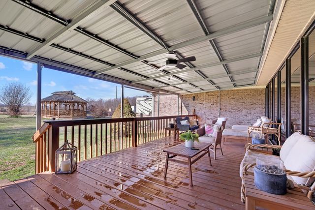 1191 Knights Church Rd, Decherd, TN 37324