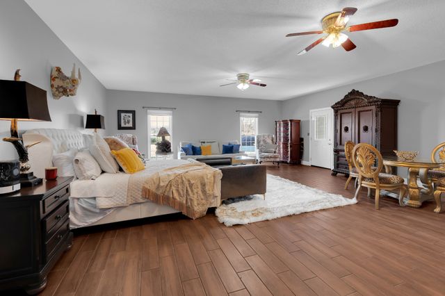 1191 Knights Church Rd, Decherd, TN 37324