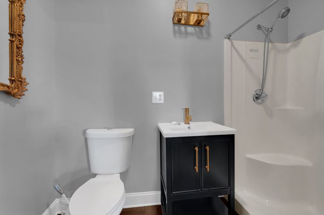 1191 Knights Church Rd, Decherd, TN 37324