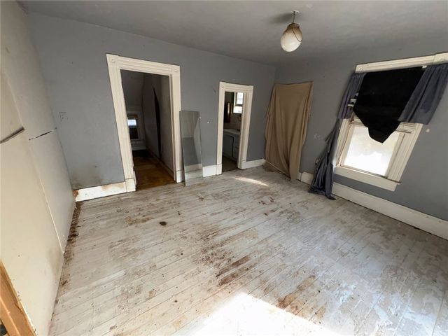 403 E Kenedy Ave, Kingsville, TX 78363