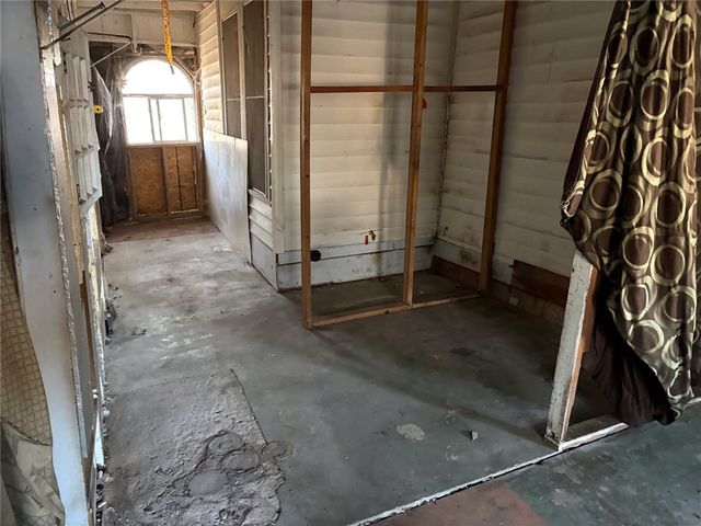 403 E Kenedy Ave, Kingsville, TX 78363