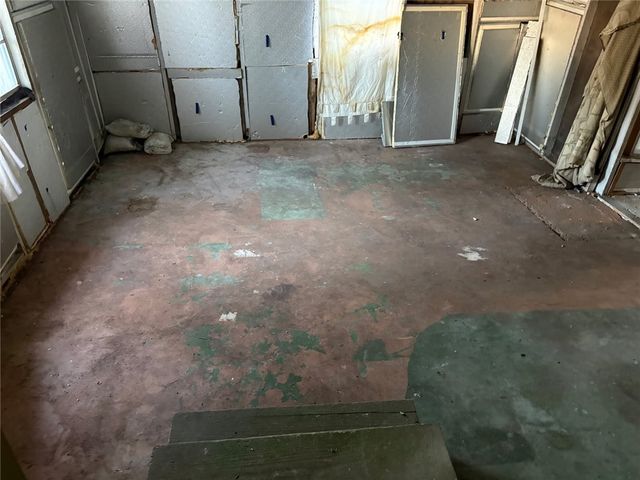 403 E Kenedy Ave, Kingsville, TX 78363