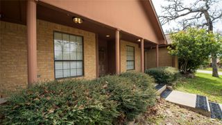 2105 Yokley RD, Rockdale, TX 76567