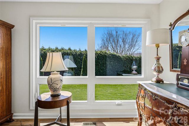 910 Rutledge Annex, Hendersonville, NC 28739