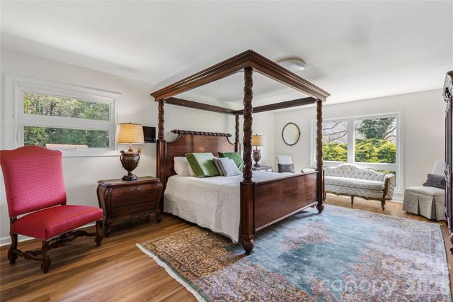 910 Rutledge Annex, Hendersonville, NC 28739