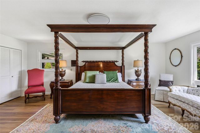 910 Rutledge Annex, Hendersonville, NC 28739