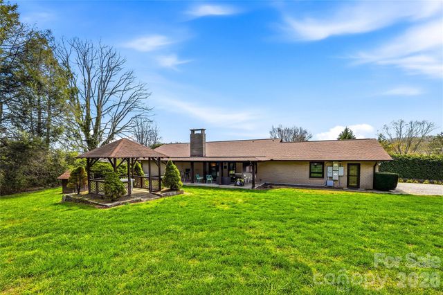 910 Rutledge Annex, Hendersonville, NC 28739