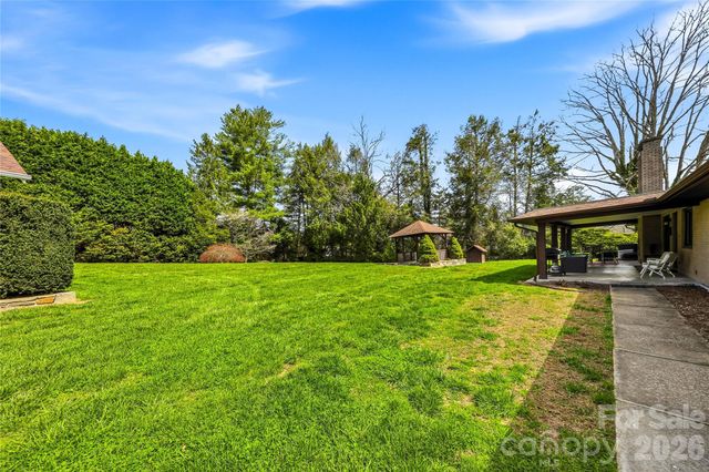 910 Rutledge Annex, Hendersonville, NC 28739