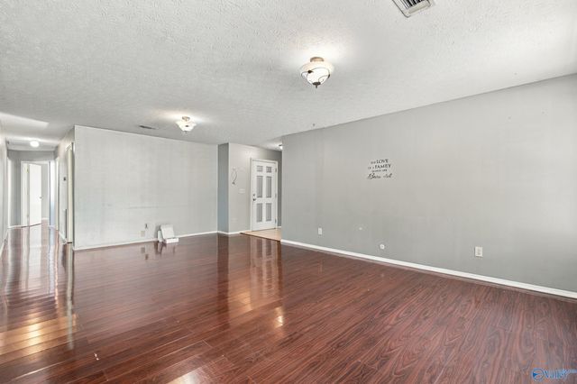 24621 Wagon Trail, Athens, AL 35613